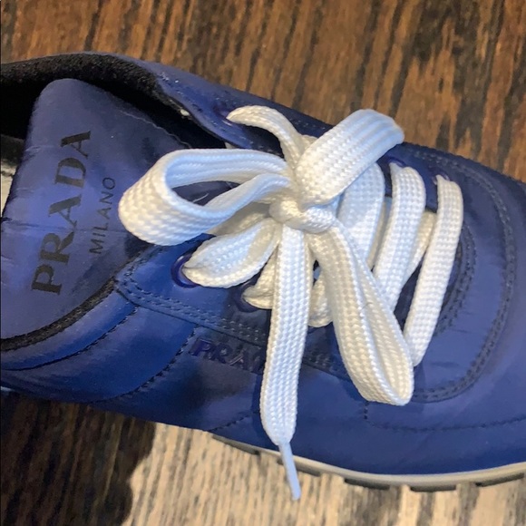 PRADA navy blue Nylon Logo sneakers size 40 limited edition! - Picture 4 of 11